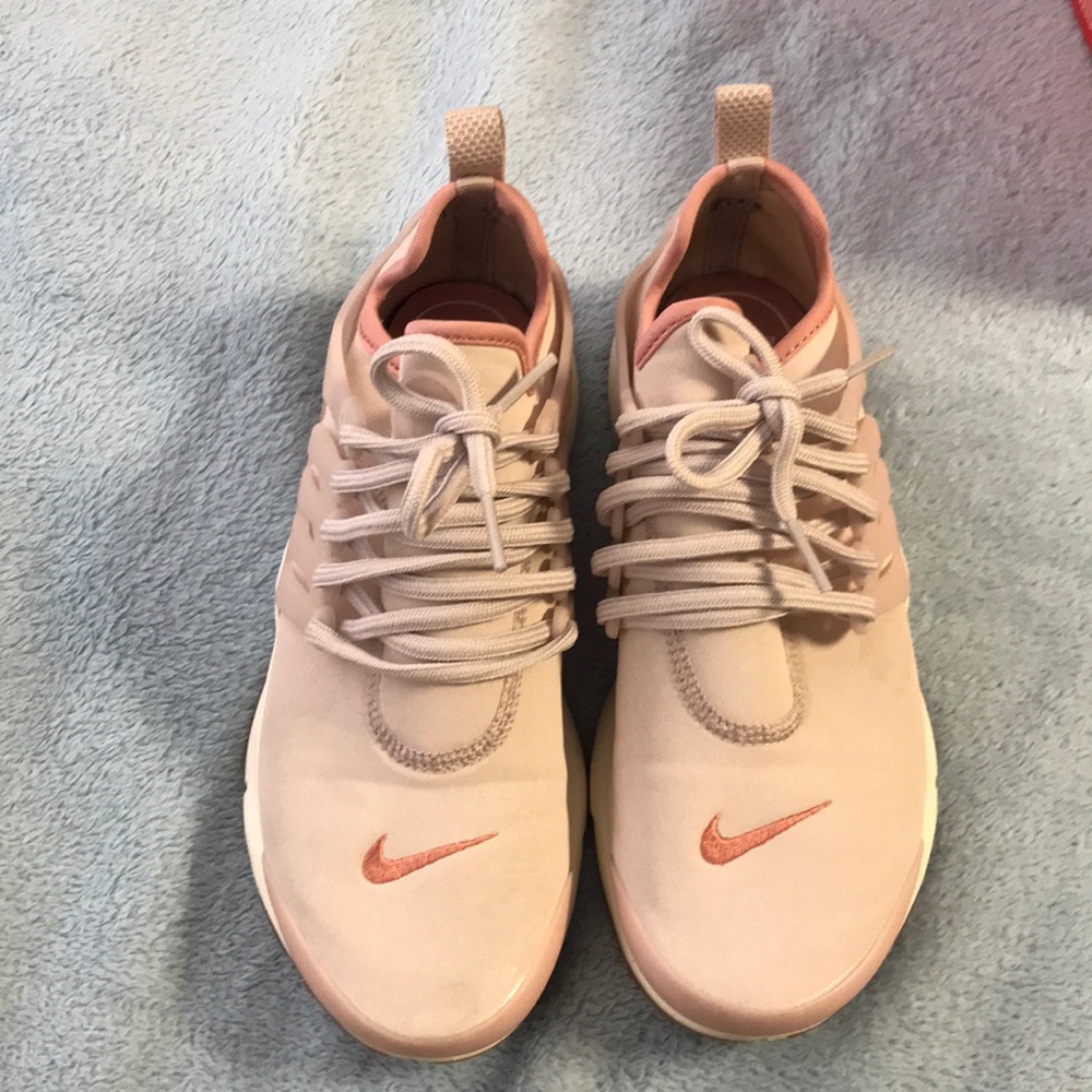Pink Nike Air Prestos